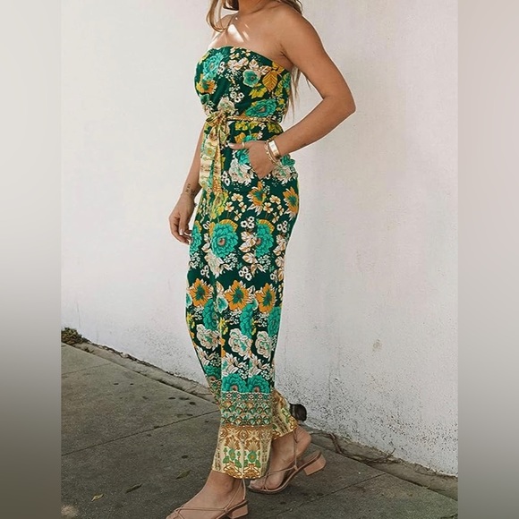 Garden Party Jumpsuit - Picture 3 of 3